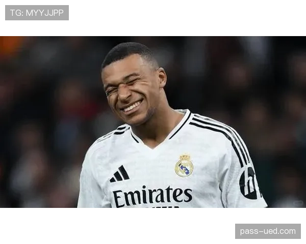 姆巴佩持球独断的战术适配性：进攻选择与团队协同的矛盾解析