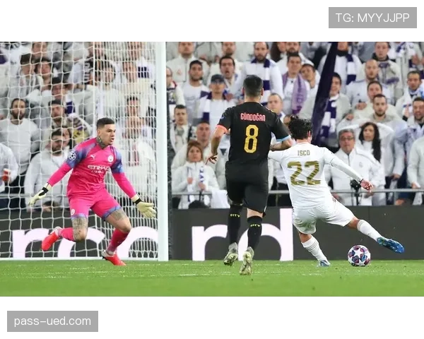 德布劳内 vs 克罗斯：进攻组织与节奏控制差异分析